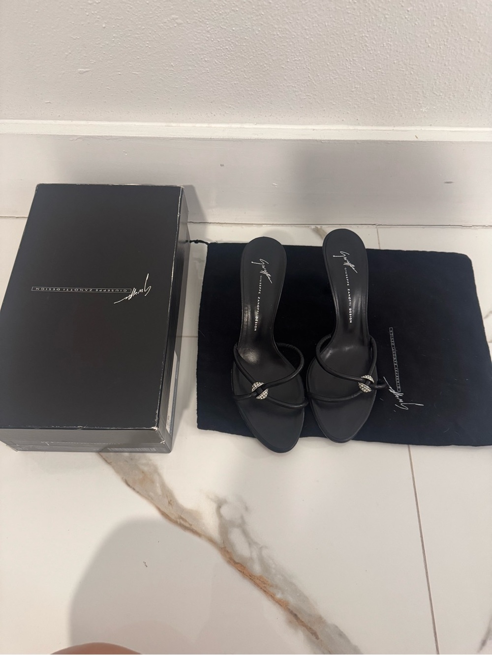 Giuseppe Zanotti Black Strappy Crystal-Knot Heels - Picture 7 of 9